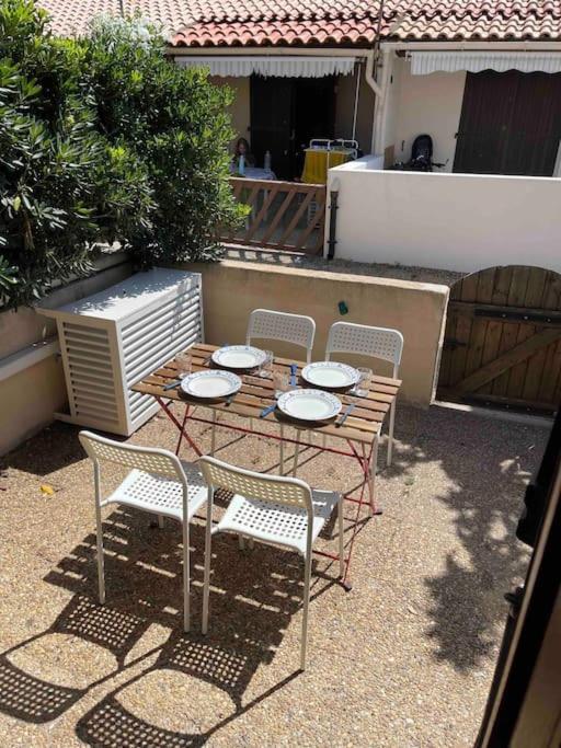 Maisonnette Rdc + Mezzanine Au Bord De L'Etang Льокат Екстериор снимка